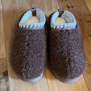 Women’s Kaya Genuine Suede Clogs